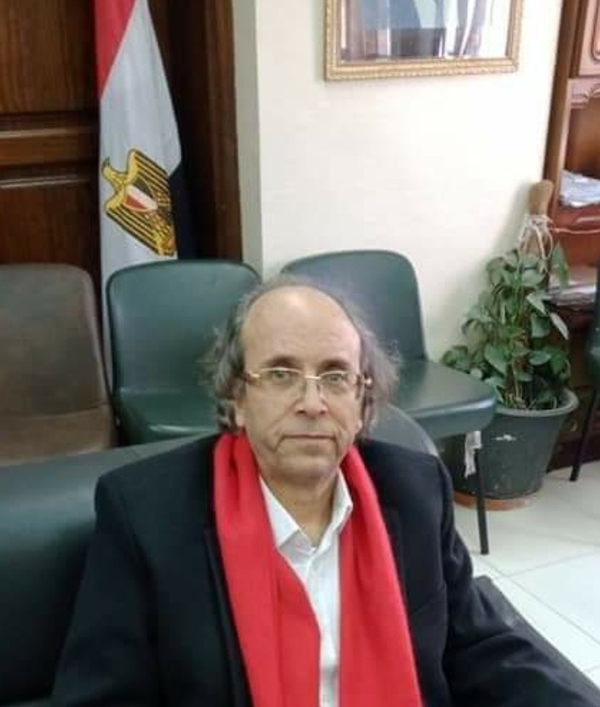 أستاذ بطب الزقازيق يطرح “مبادرة رد الجميل” لموظفي الجامعة بالمعاش