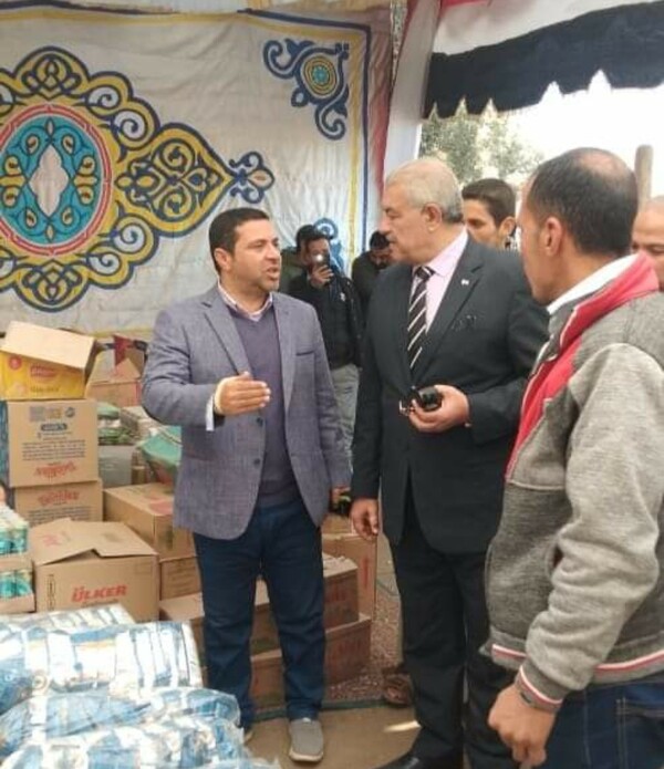 رئيس مدينة بلبيس يتابع وصول السلع الغذائية لمعرض أهلاً رمضان بانشاص الرمل ويتفقد الأسواق