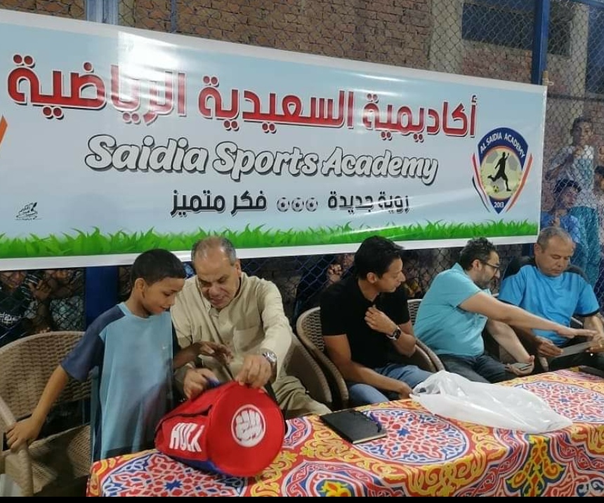 عمدة السعيدية ببلبيس يدعم اللاعب ياسين هشام المنضم حديثا لقطاع البراعم بنادي الانتاج الحربي