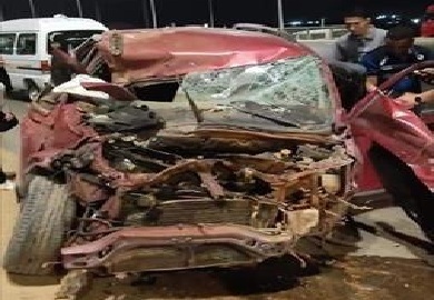 إصابة شاب في تصادم سيارة بـ3 عجول في العاشر من رمضان
