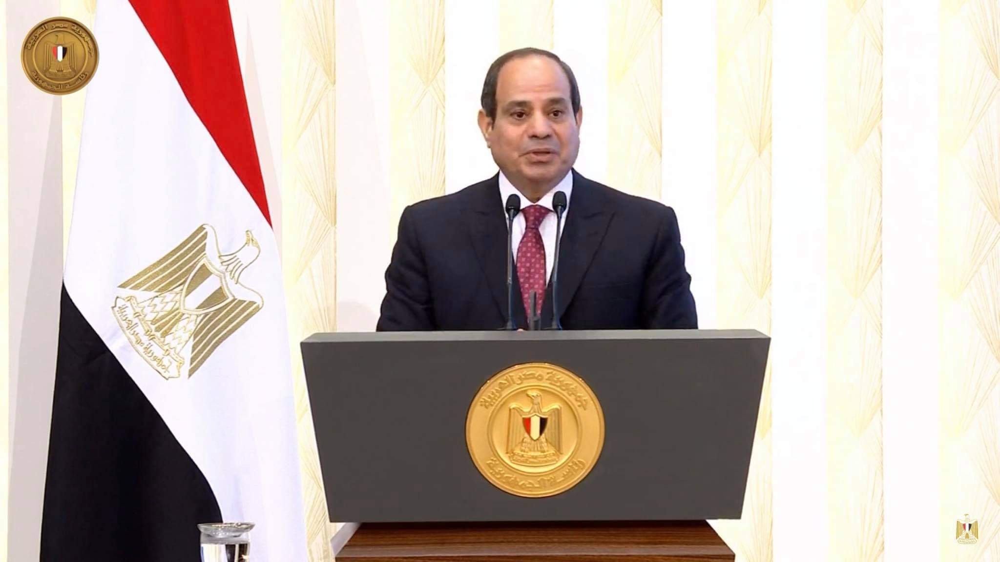 الرئيس عبد الفتاح السيسي: مؤسسة القضاء إحدى السلطات الرئيسية للدولة ولها مكانتها المرموقة