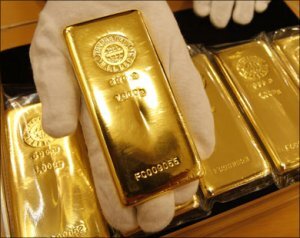 التموين: زيادة كبيرة في سعر الذهب لو دقت طبول الحرب عالميا طباعة