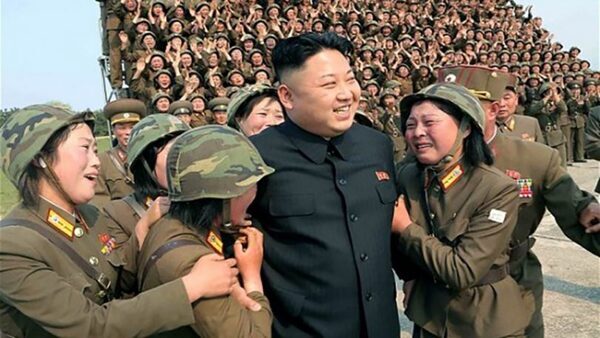 زعيم كوريا الشمالية يقتل مصابًا بكورونا رميًا بالرصاص